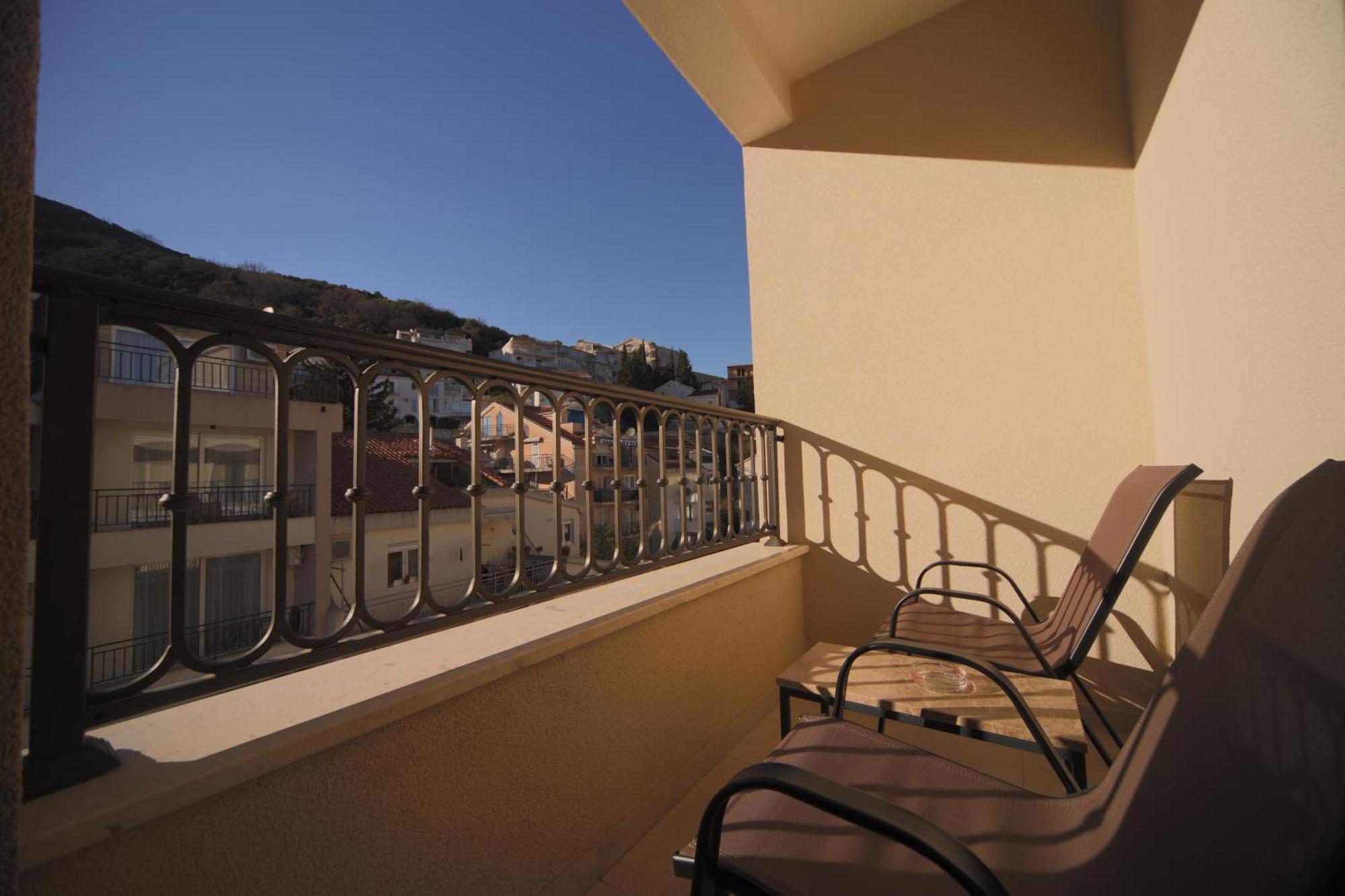 Hotel Pima Budva Kültér fotó
