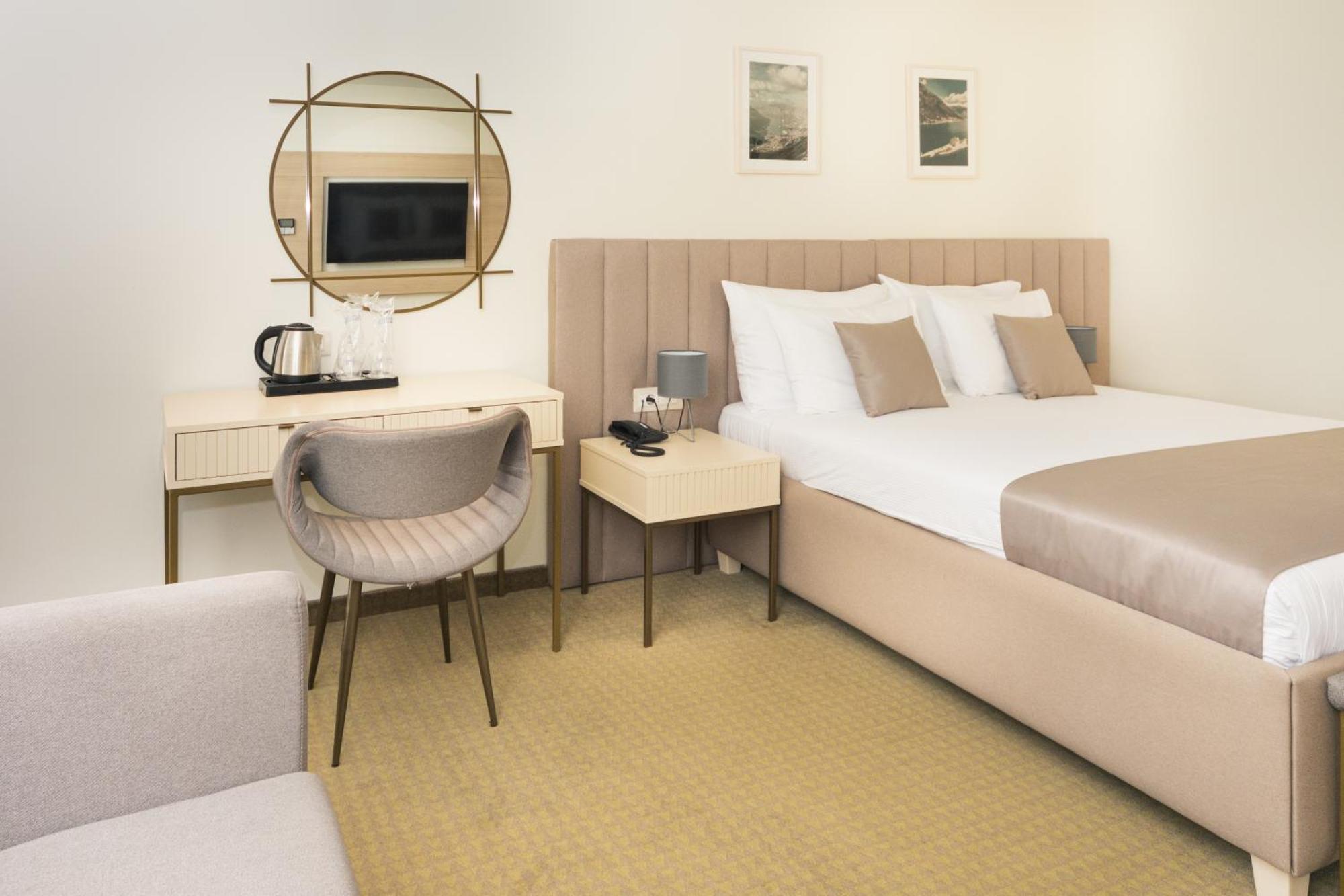 Hotel Pima Budva Kültér fotó