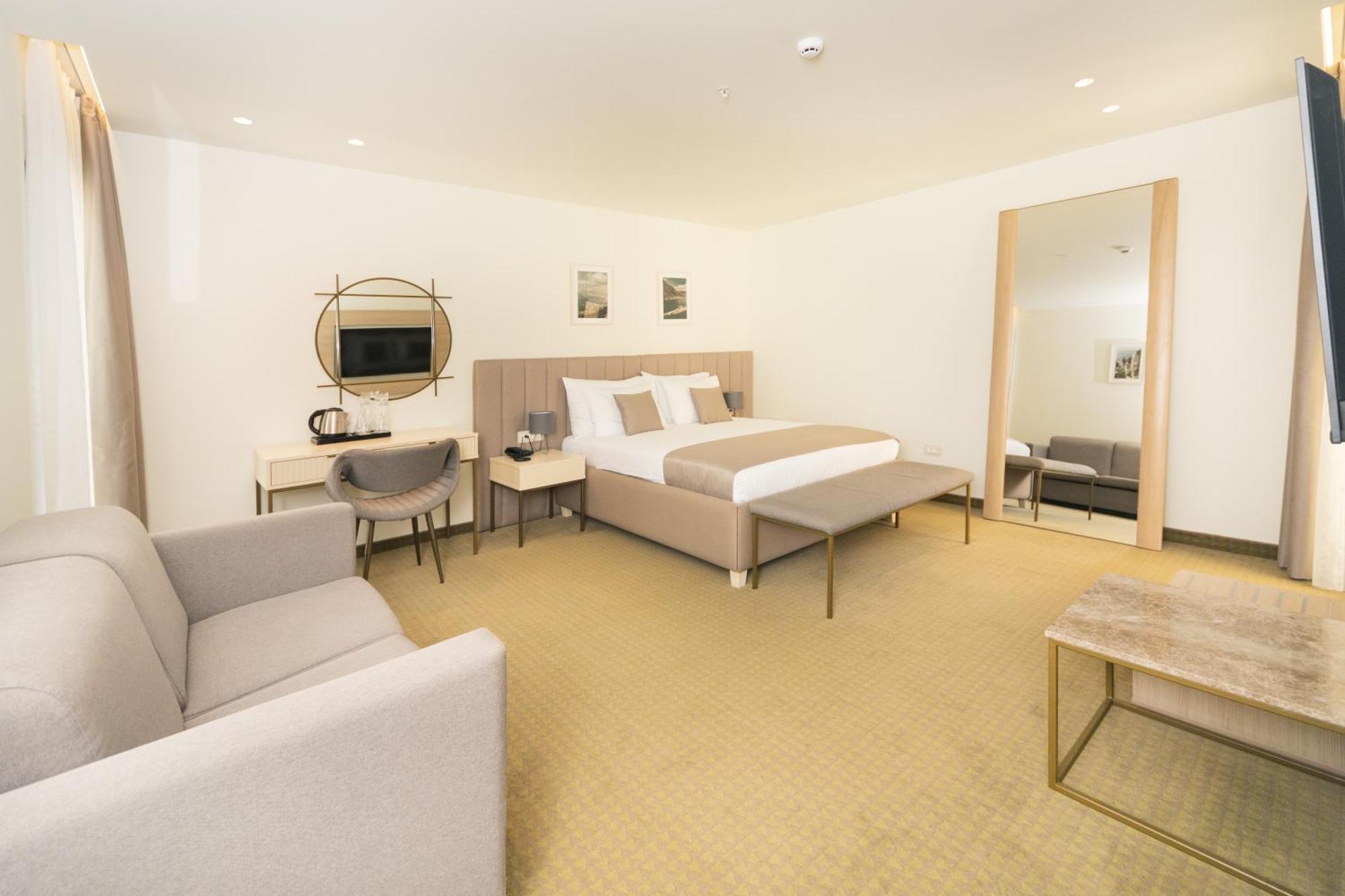 Hotel Pima Budva Kültér fotó