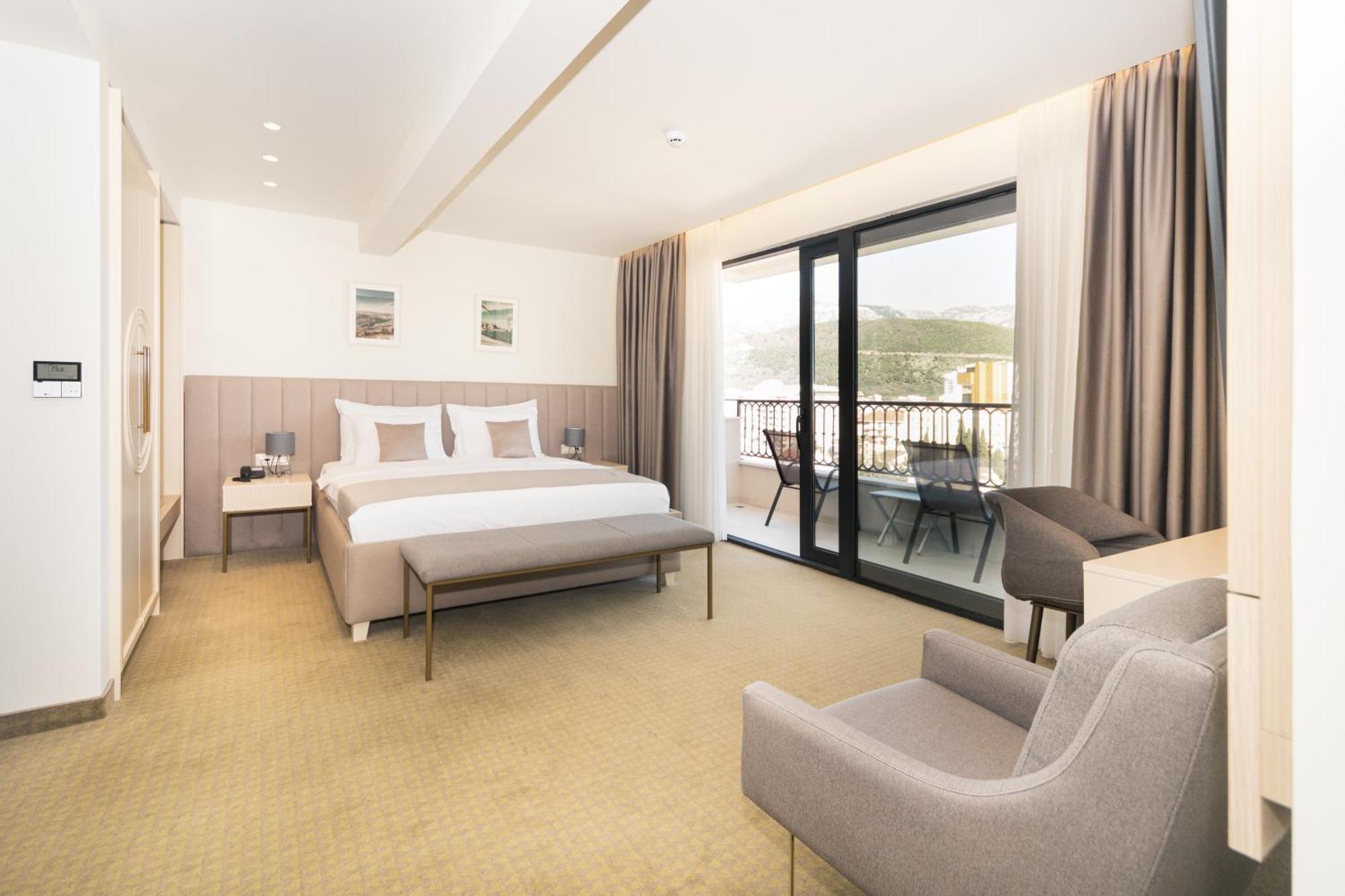 Hotel Pima Budva Kültér fotó